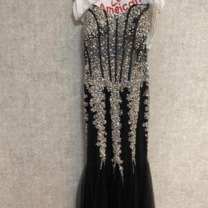 Black and silver Jovani style 5908 prom dress
